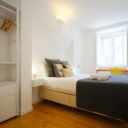 Amazing Vintage Flat In Principe Real