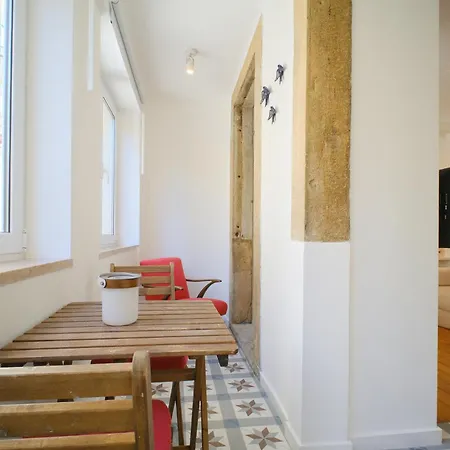 Amazing Vintage Flat In Principe Real * Lisboa