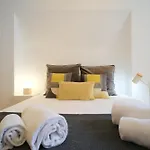 Amazing Vintage Flat In Principe Real Διαμέρισμα *