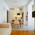 Διαμέρισμα Amazing Vintage Flat In Principe Real