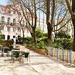 Amazing Vintage Flat In Principe Real Lisboa
