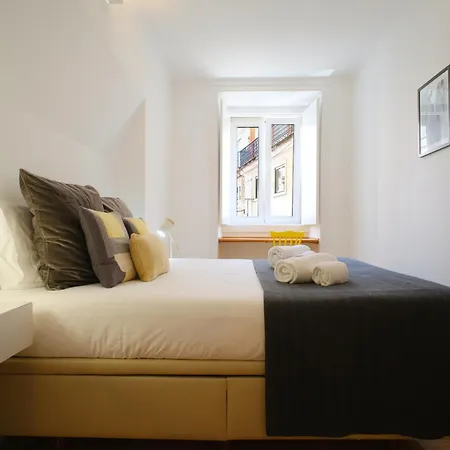 Amazing Vintage Flat In Principe Real Lisboa
