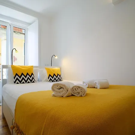 Amazing Vintage Flat In Principe Real Appartement
