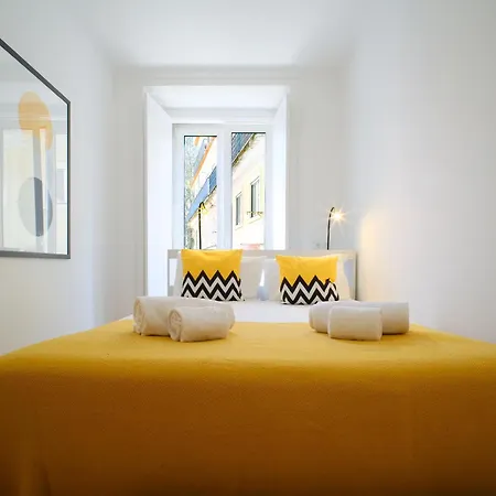 Amazing Vintage Flat In Principe Real Lisboa