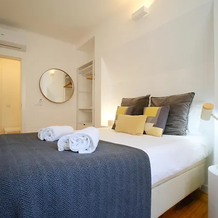 Amazing Vintage Flat In Principe Real