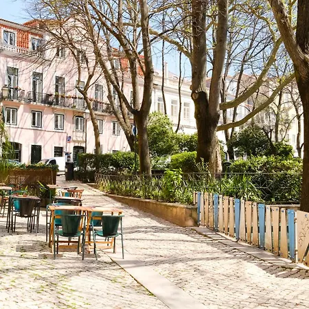 Amazing Vintage Flat In Principe Real Lisboa