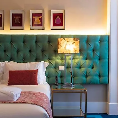 Amazing Vintage Flat In Principe Real * Lizbona