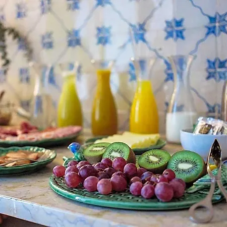 Amazing Vintage Flat In Principe Real Διαμέρισμα *