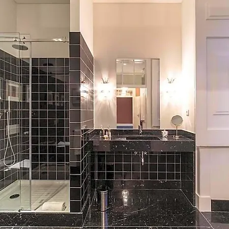 Amazing Vintage Flat In Principe Real Apartament Lizbona