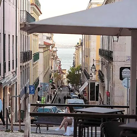 Amazing Vintage Flat In Principe Real Apartament Lizbona