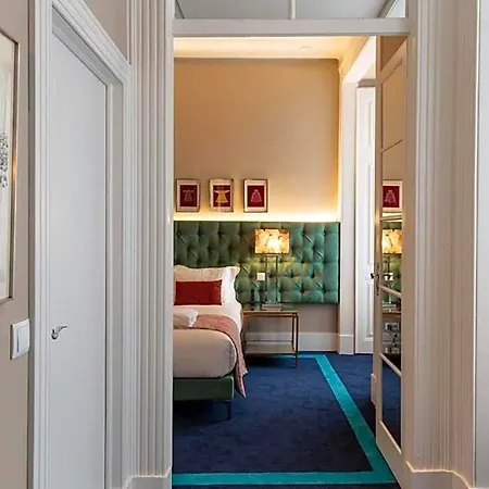 Amazing Vintage Flat In Principe Real