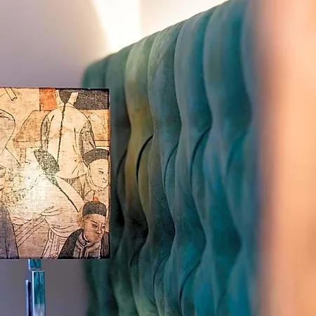Amazing Vintage Flat In Principe Real * Lisbon