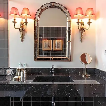 Amazing Vintage Flat In Principe Real Διαμέρισμα *