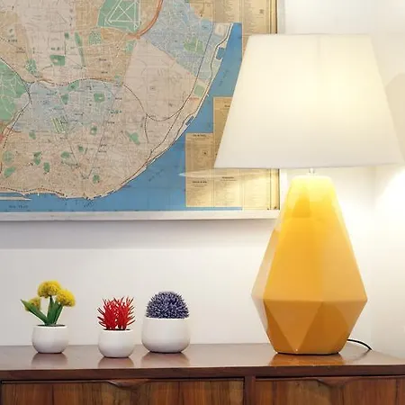 Amazing Vintage Flat In Principe Real Lisbon Apartment