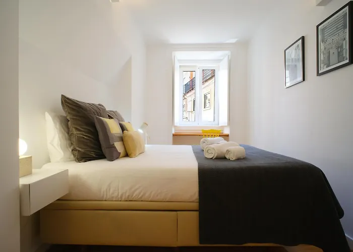 Amazing Vintage Flat In Principe Real Lisboa