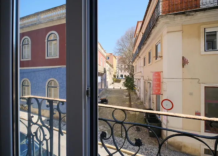 Amazing Vintage Flat In Principe Real Lisboa