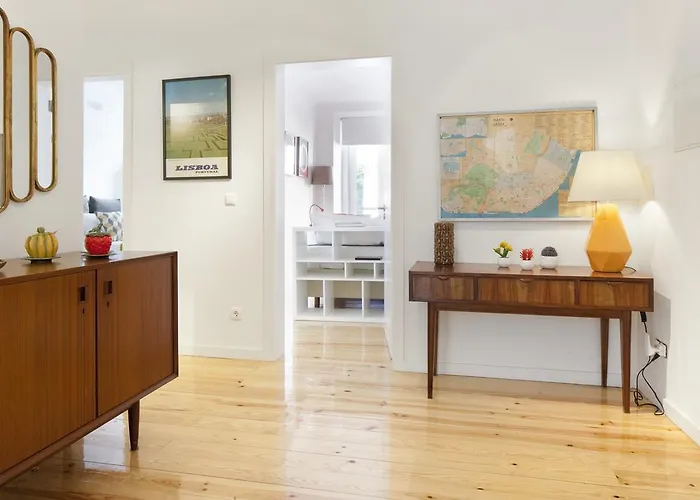 Amazing Vintage Flat In Principe Real Lisboa