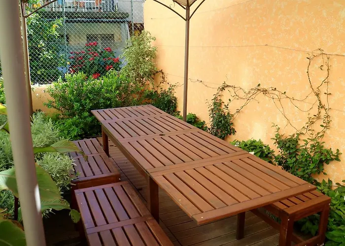 Amazing Vintage Flat In Principe Real 아파트 *