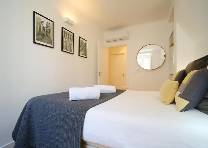 Daire Amazing Vintage Flat In Principe Real