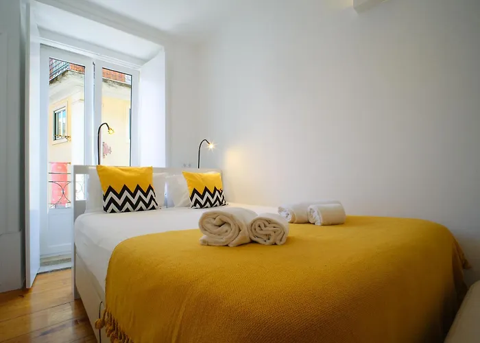 Amazing Vintage Flat In Principe Real Daire