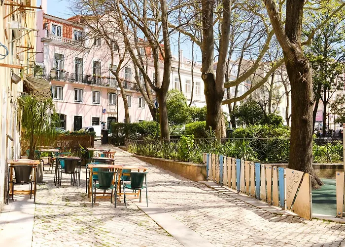Amazing Vintage Flat In Principe Real Lisboa