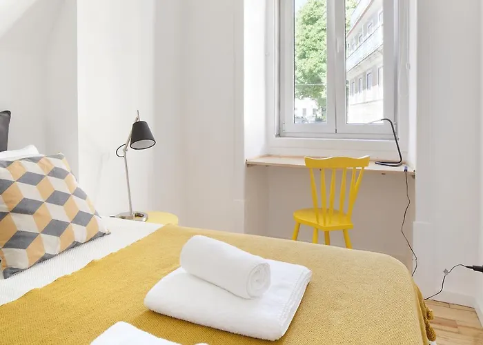 Daire Amazing Vintage Flat In Principe Real Lisboa